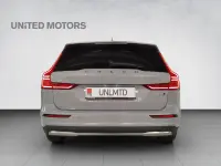 Volvo V60 Cross Country B4 AWD 2.0 2 145kW thumbnail