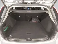 Volvo V60 Cross Country B4 AWD 2.0 2 145kW thumbnail