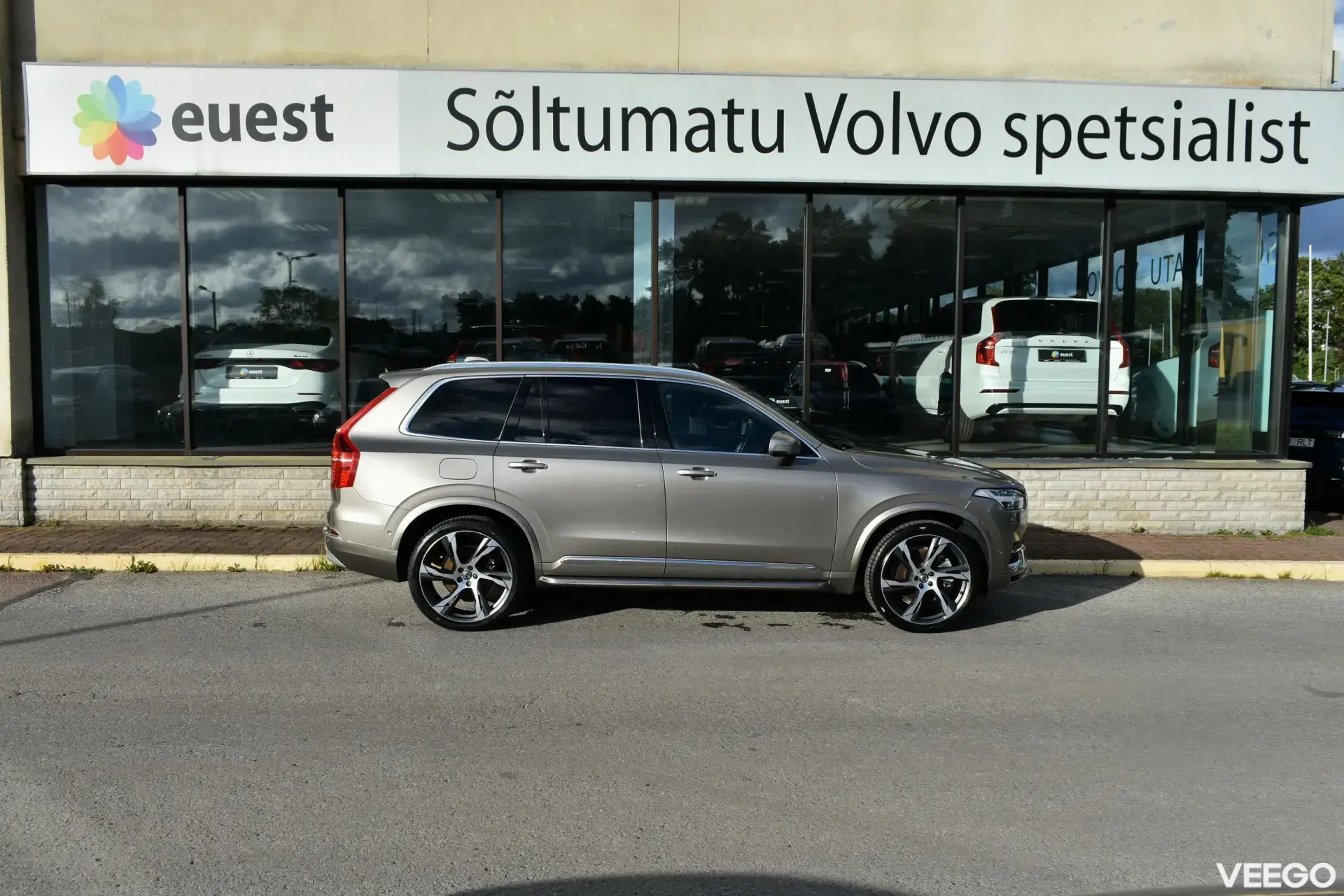 Volvo XC90 AWD 4C H&K INCRIPTION LUXURY INTELLI SAFE 2 288kW
