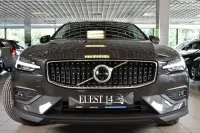 Volvo V60 Cross Country LUXURY+ B&W ULTIMATE BRIGHT XENIUM INTELLI FULL 2 184kW thumbnail