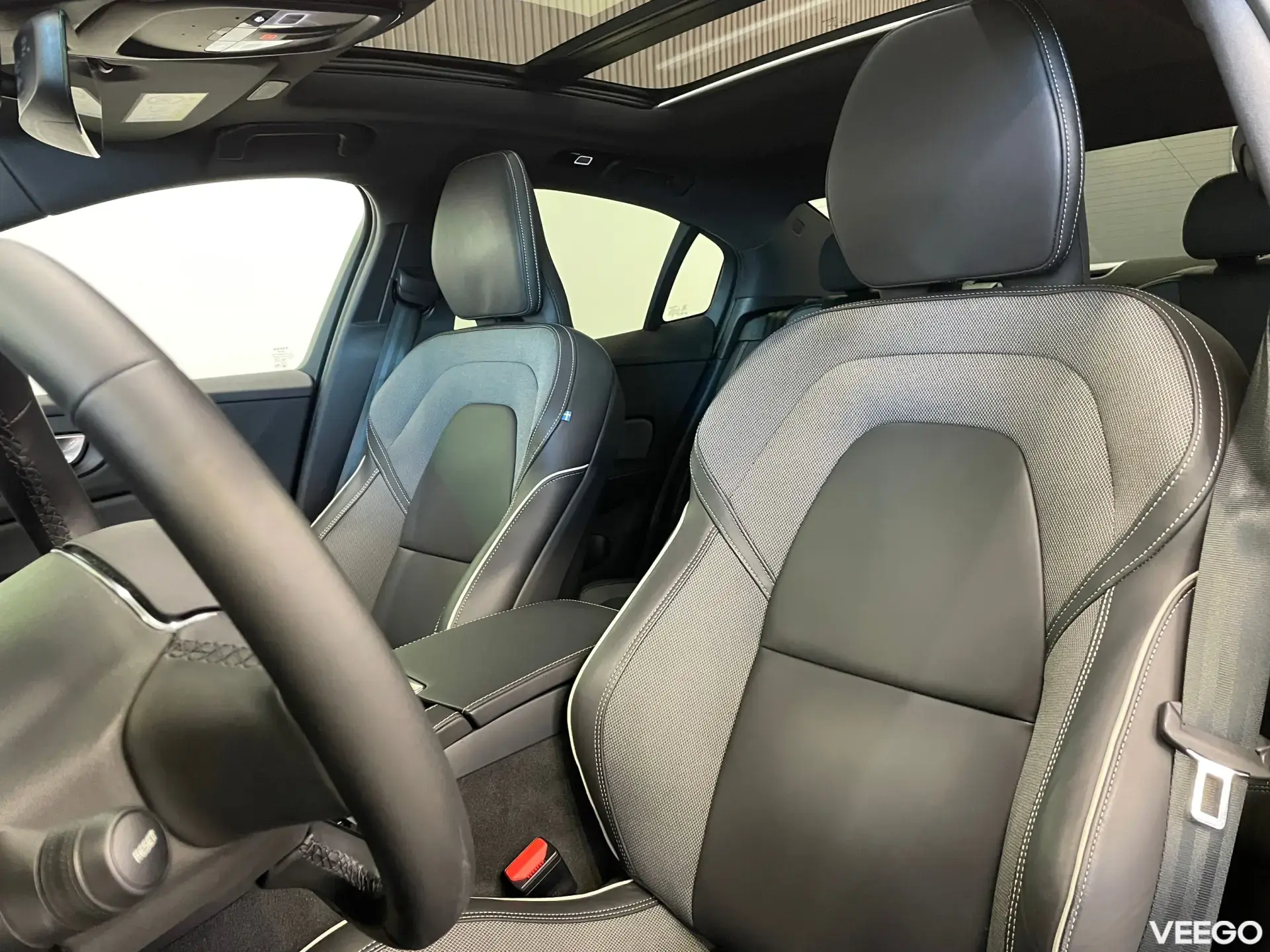 Volvo S60 AWD ULTIMATE DARK 228kW