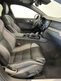 Volvo S60 AWD ULTIMATE DARK 228kW thumbnail