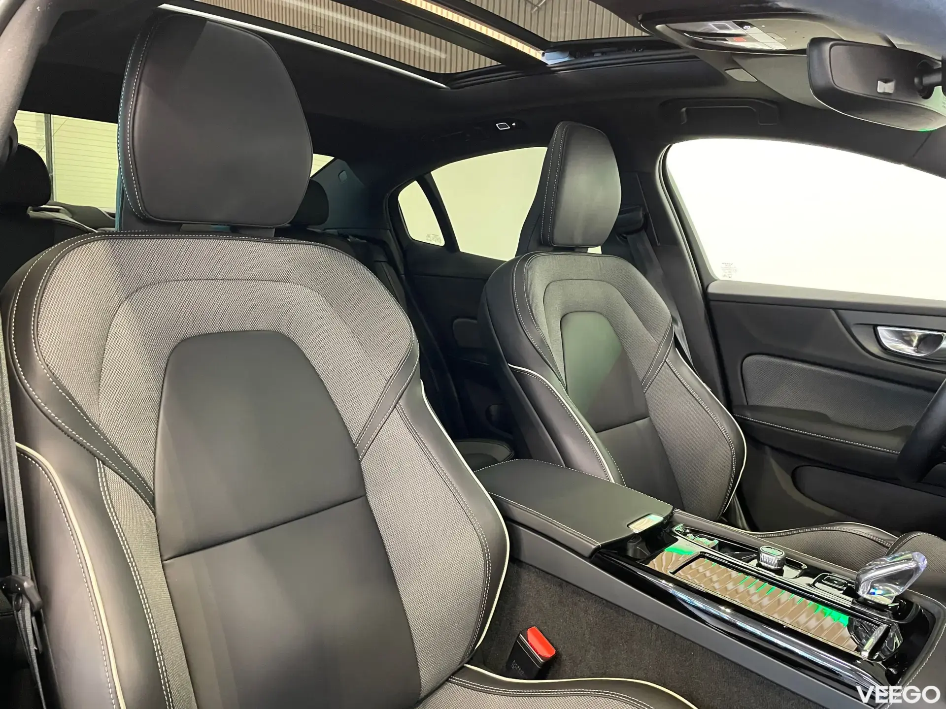 Volvo S60 AWD ULTIMATE DARK 228kW