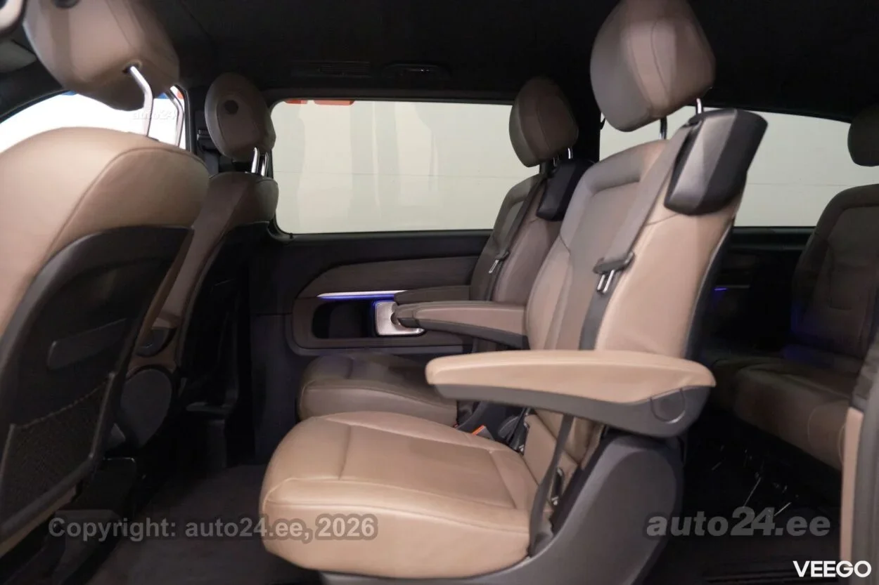 Mercedes-Benz V300 Exclusive Extra Long 4matic 2 174kW