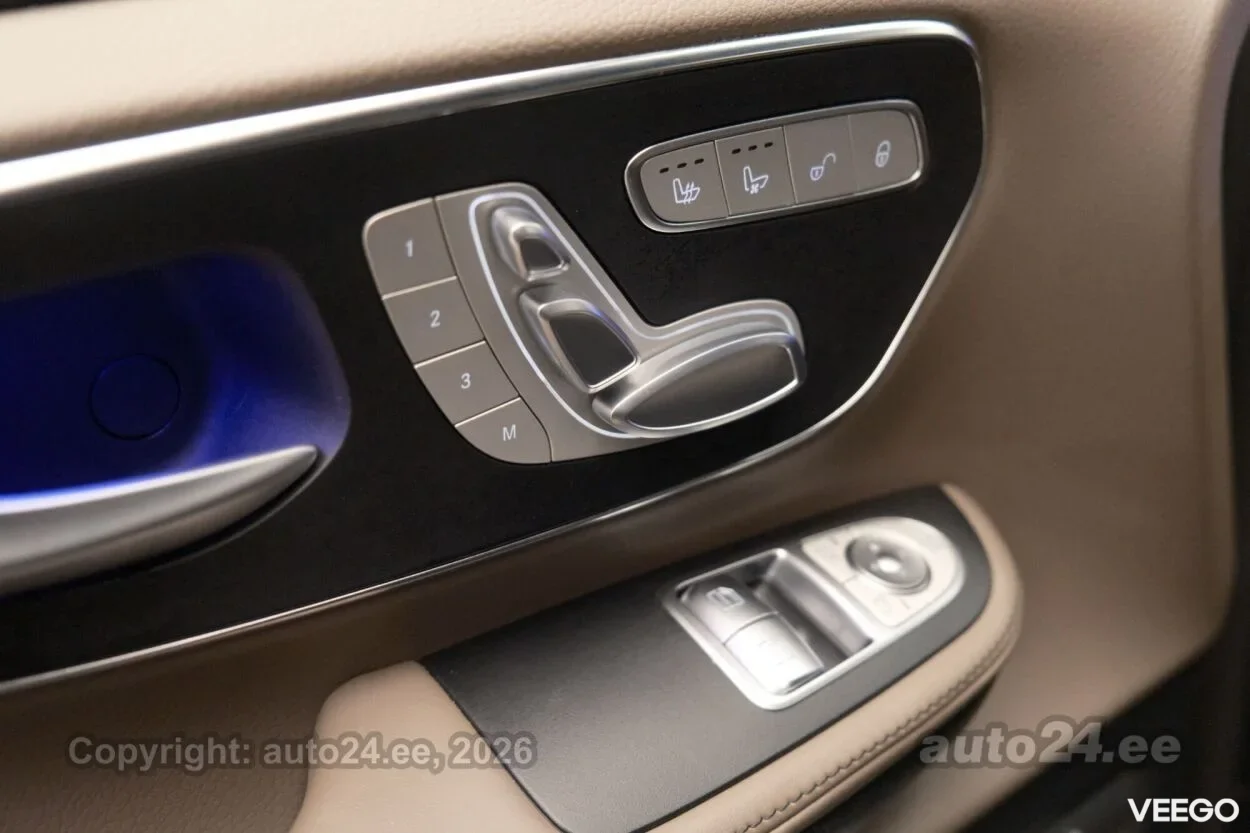 Mercedes-Benz V300 Exclusive Extra Long 4matic 2 174kW