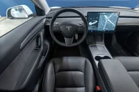 Tesla Model 3 Standard Range Plus 208kW thumbnail