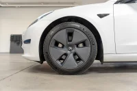 Tesla Model 3 Standard Range Plus 208kW thumbnail