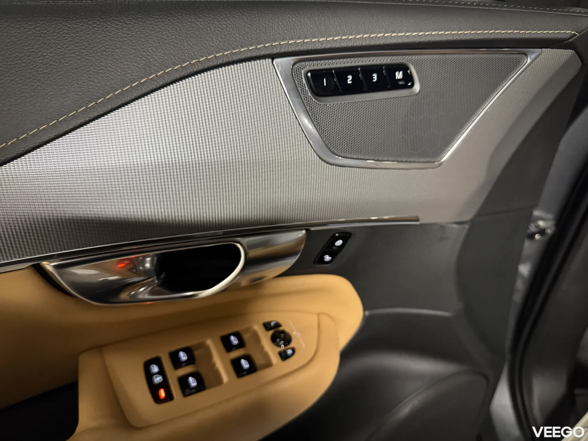 Volvo XC90 T8 Twin Engine 2.0 223kW