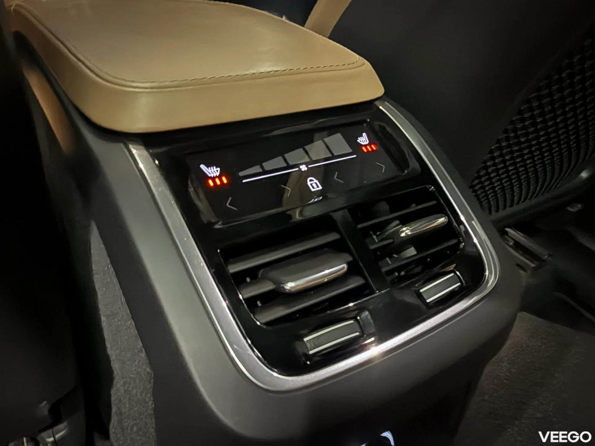 Volvo XC90 T8 Twin Engine 2.0 223kW