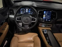 Volvo XC90 T8 Twin Engine 2.0 223kW thumbnail