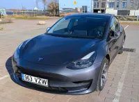 Tesla Model 3 Standard Range Plus 0.0 239kW thumbnail