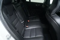 Volvo V60 Cross Country - 2 145kW thumbnail