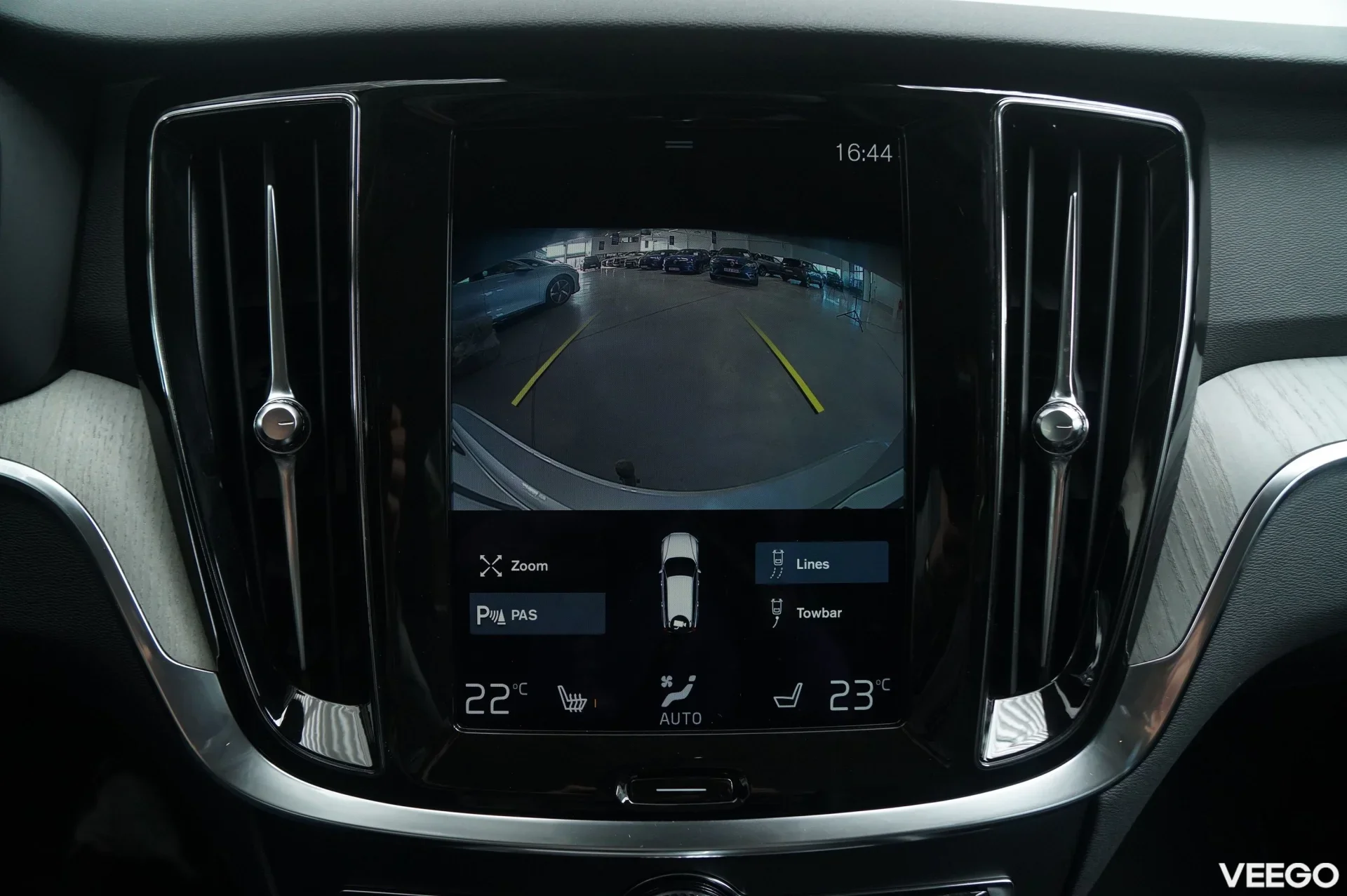 Volvo V60 Cross Country - 2 145kW