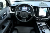 Volvo XC60 AWD B&W LUXURY+ ULTRA BRIGHT XENIUM INTELLI PRO MY25 2 293kW thumbnail