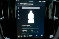 Volvo XC60 AWD B&W LUXURY+ ULTRA BRIGHT XENIUM INTELLI PRO MY25 2 293kW thumbnail