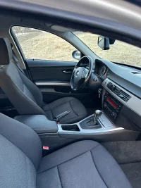 BMW 320 2.0 120kW thumbnail