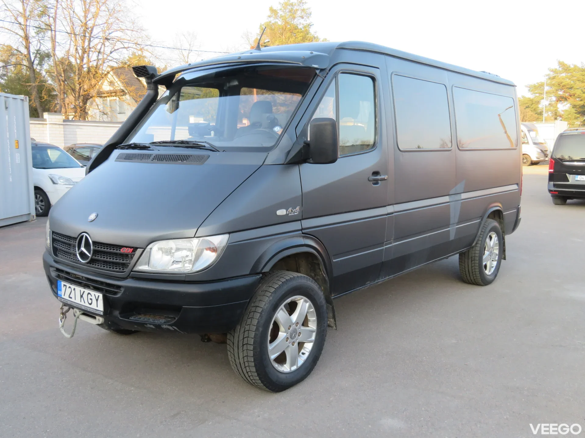 Mercedes-Benz 313 2.1 95kW