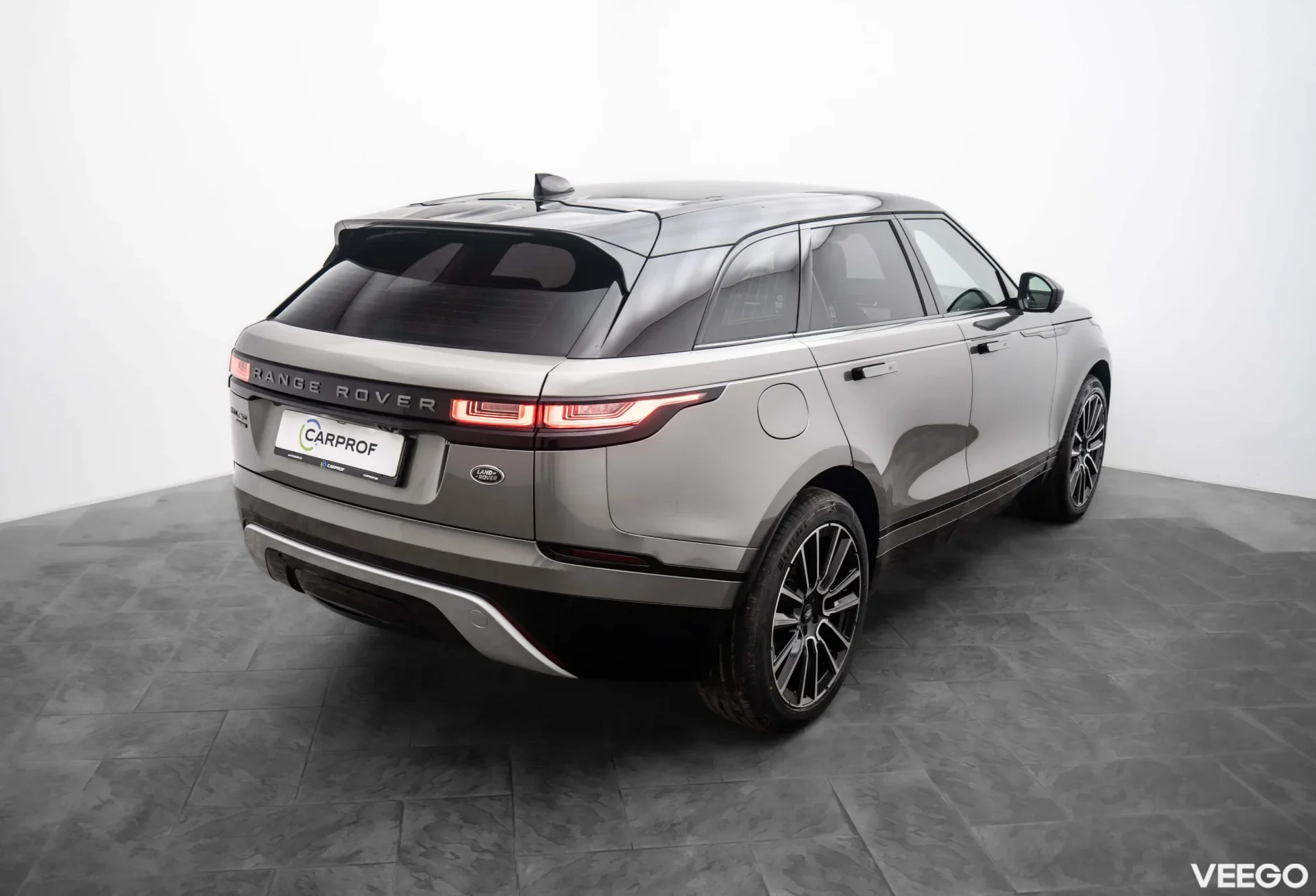 Land Rover Range Rover Velar D180 s R-Dynamic 2.0 132kW