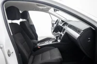 Volkswagen Passat Variant 2.0 110kW thumbnail
