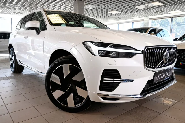 Image of Volvo XC60 AWD B&W LUXURY+ ULTRA BRIGHT XENIUM INTELLI PRO MY25 2 293kW