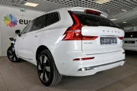 Volvo XC60 AWD B&W LUXURY+ ULTRA BRIGHT XENIUM INTELLI PRO MY25 2 293kW thumbnail