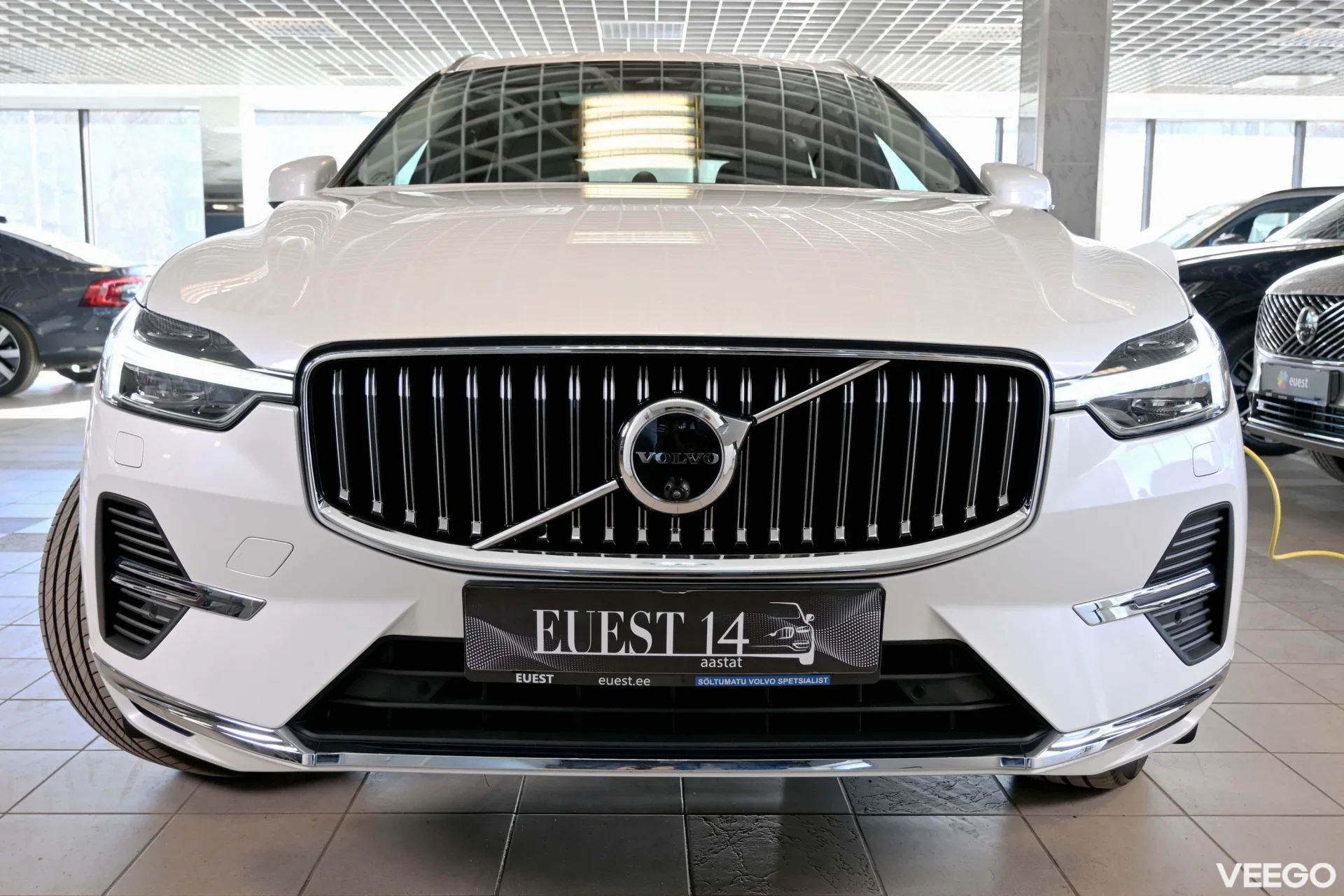 Volvo XC60 AWD B&W LUXURY+ ULTRA BRIGHT XENIUM INTELLI PRO MY25 2 293kW