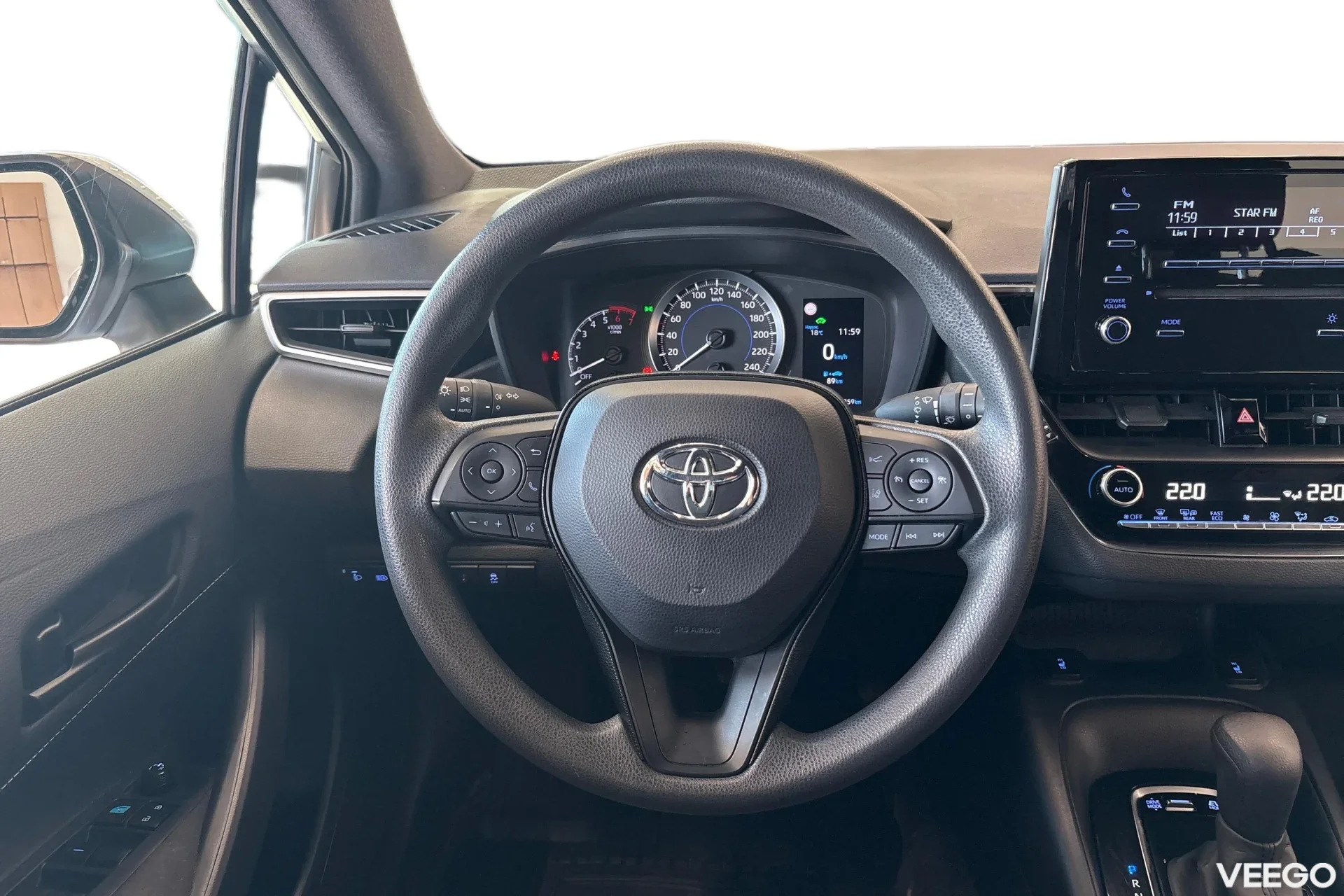 Toyota Corolla Standard Hybrid 1.8 72kW