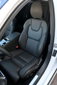 Volvo V90 AWD T8 B&W ULTRA BRIGHT XENIUM INTELLI SAFE PRO 2 335kW thumbnail