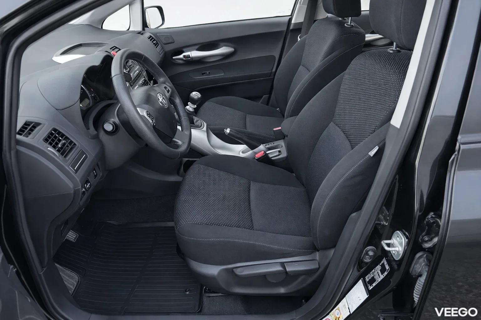 Toyota Auris 1.6 97kW