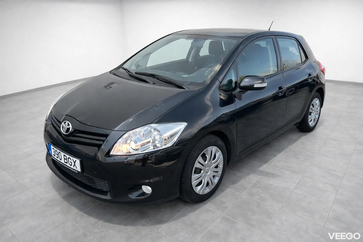 Toyota Auris 1.6 97kW