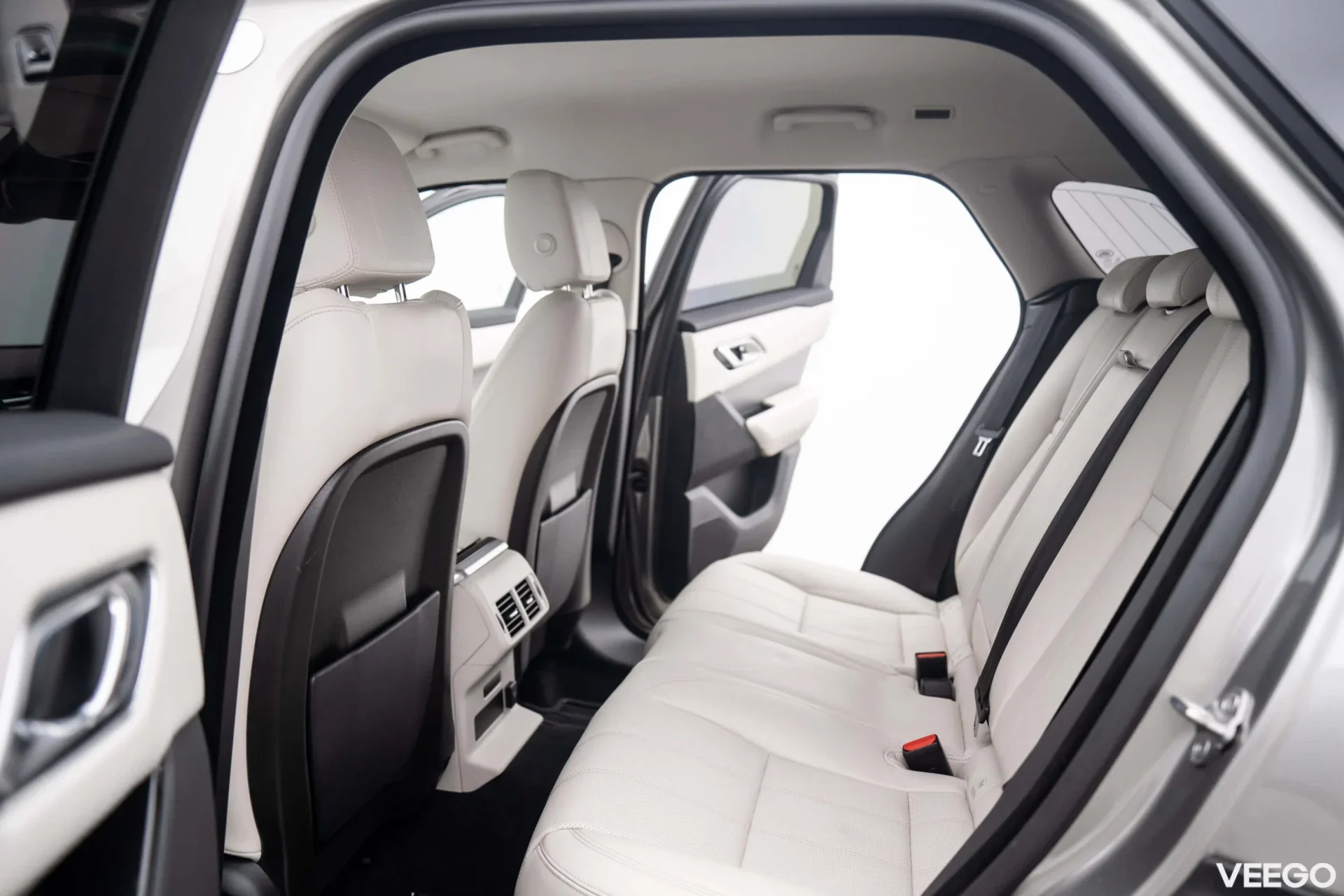 Land Rover Range Rover Velar D180 s R-Dynamic 2.0 132kW