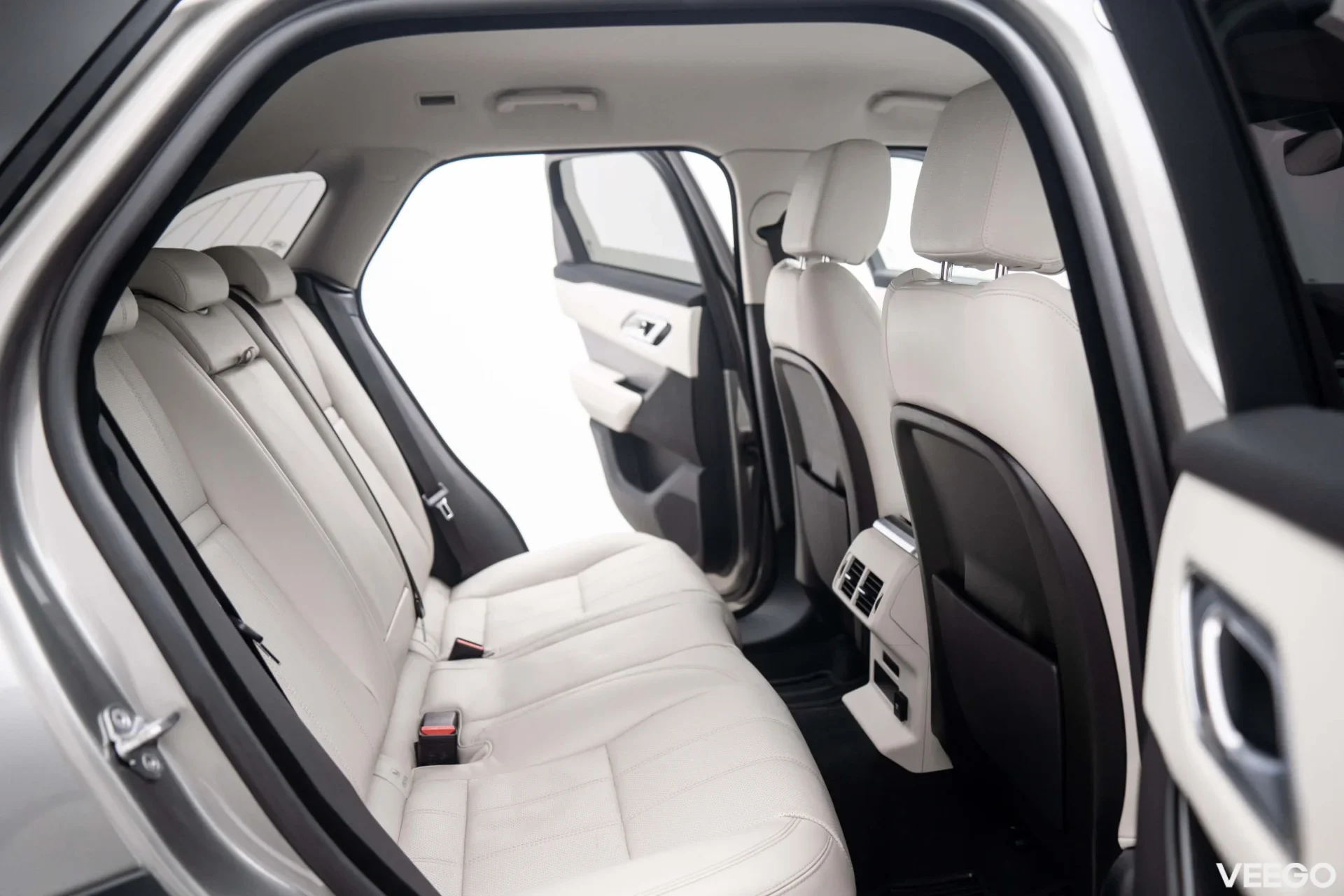 Land Rover Range Rover Velar D180 s R-Dynamic 2.0 132kW