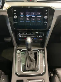 Volkswagen Passat Variant 4Motion R-Line 147kW thumbnail