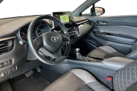 Toyota C-HR Luxury Hybrid 1.8 72kW thumbnail