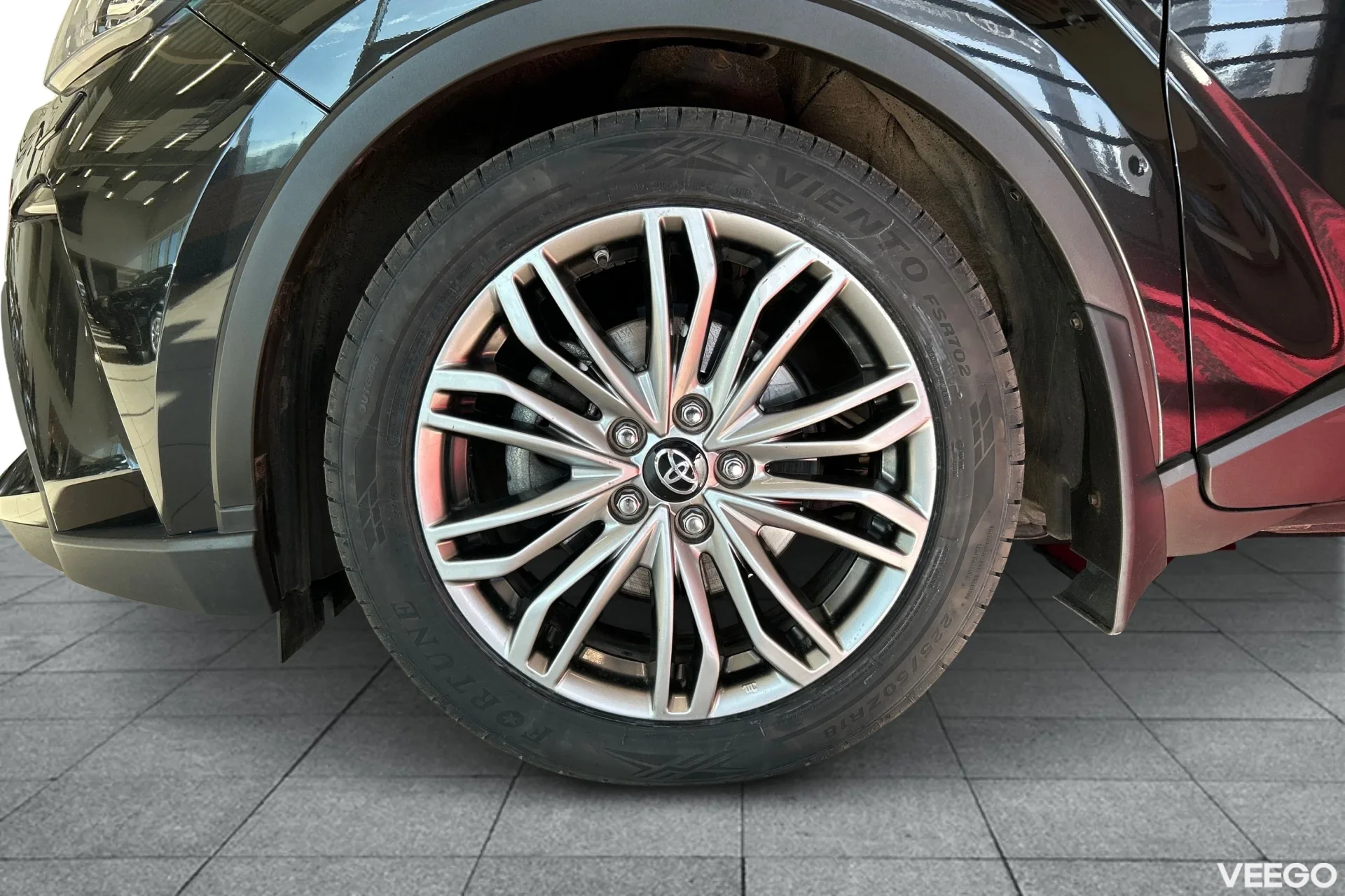 Toyota C-HR Luxury Hybrid 1.8 72kW