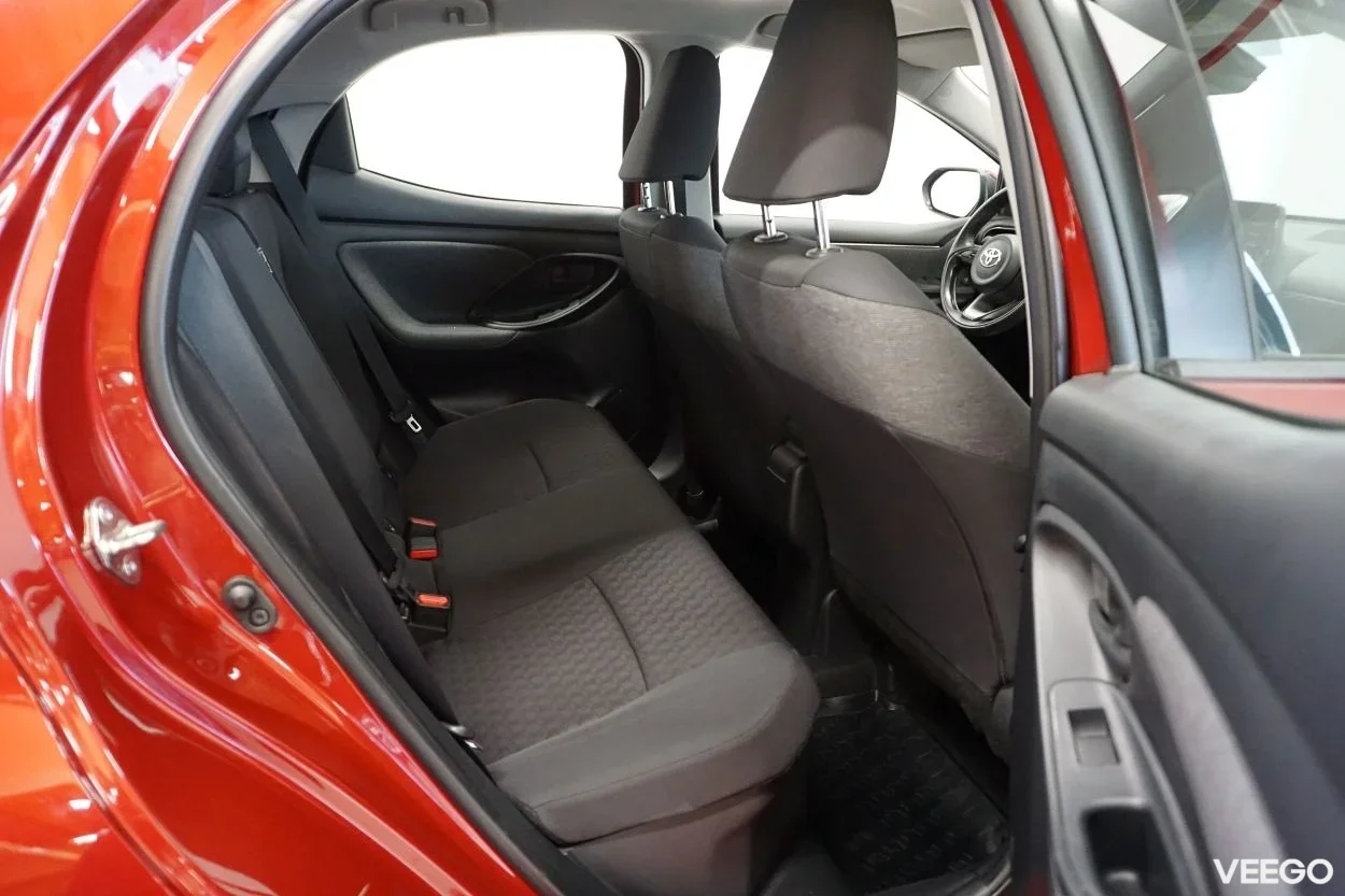 Toyota Yaris Active Plus Dynamic pakett 1.5 68kW