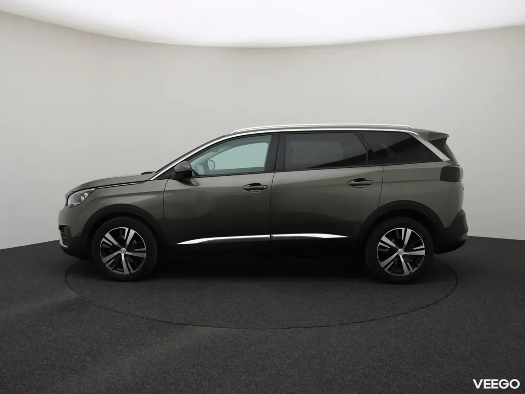 Peugeot 5008 1.5 96kW
