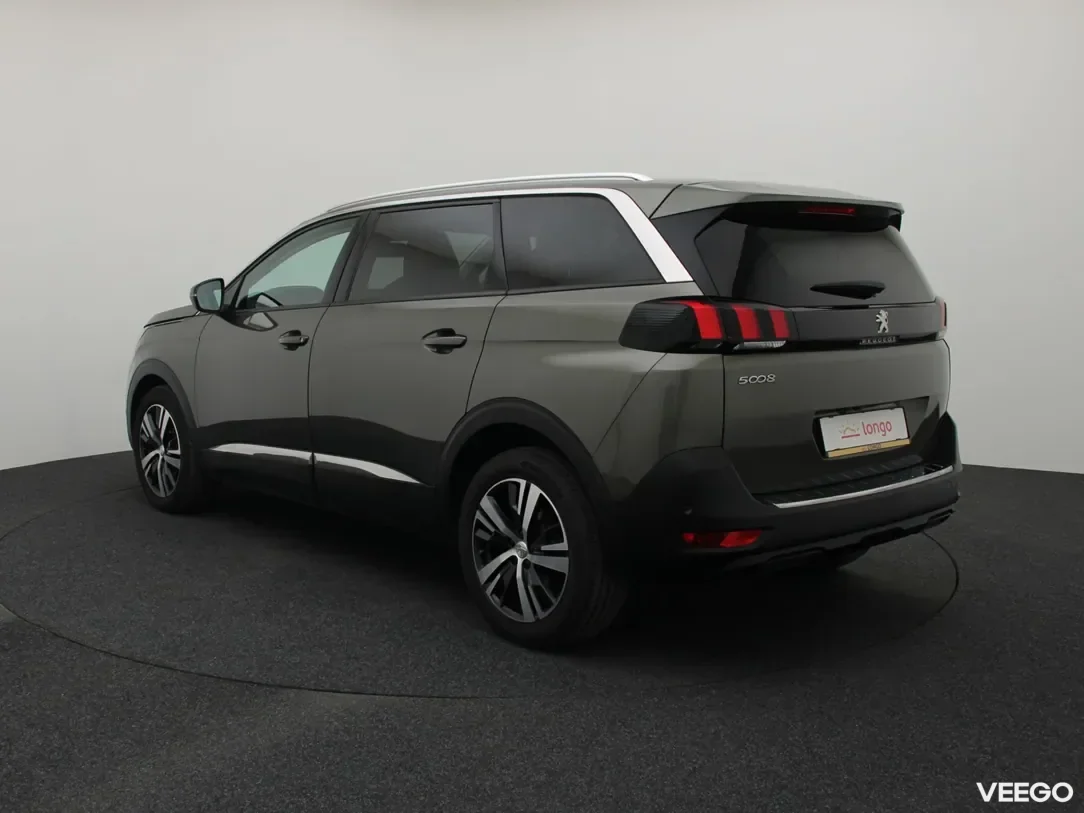 Peugeot 5008 1.5 96kW