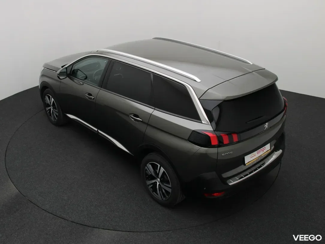 Peugeot 5008 1.5 96kW