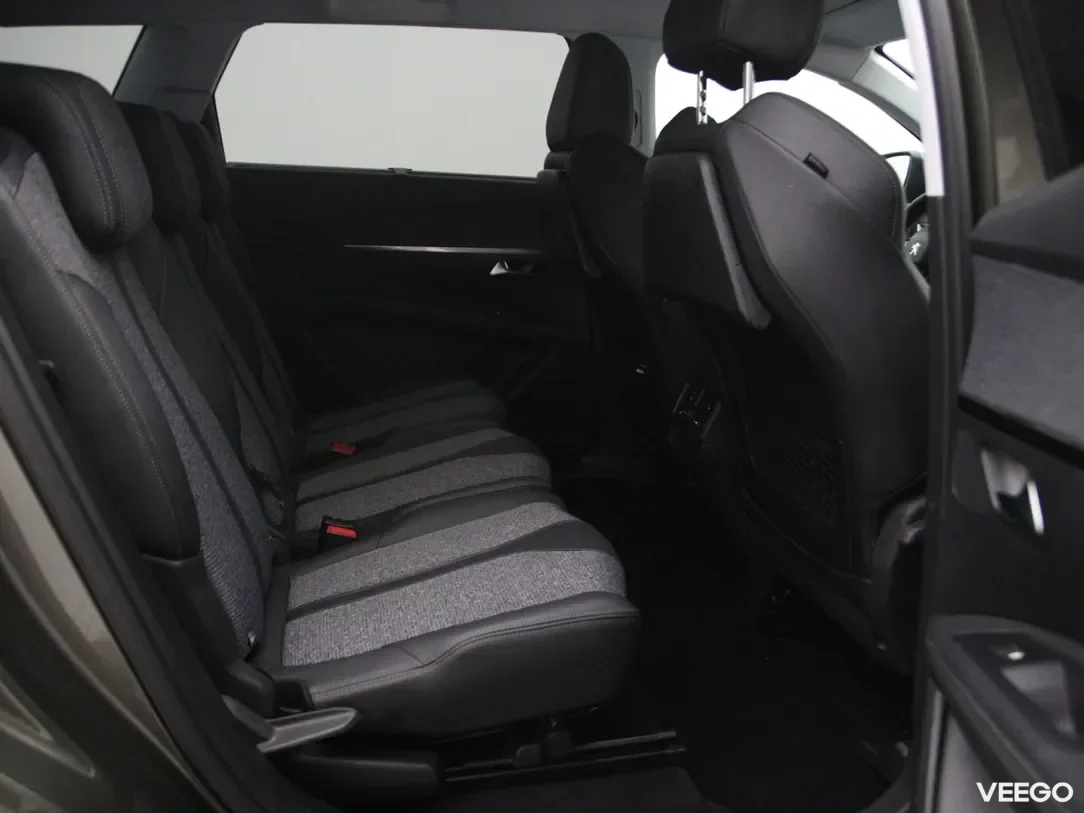 Peugeot 5008 1.5 96kW