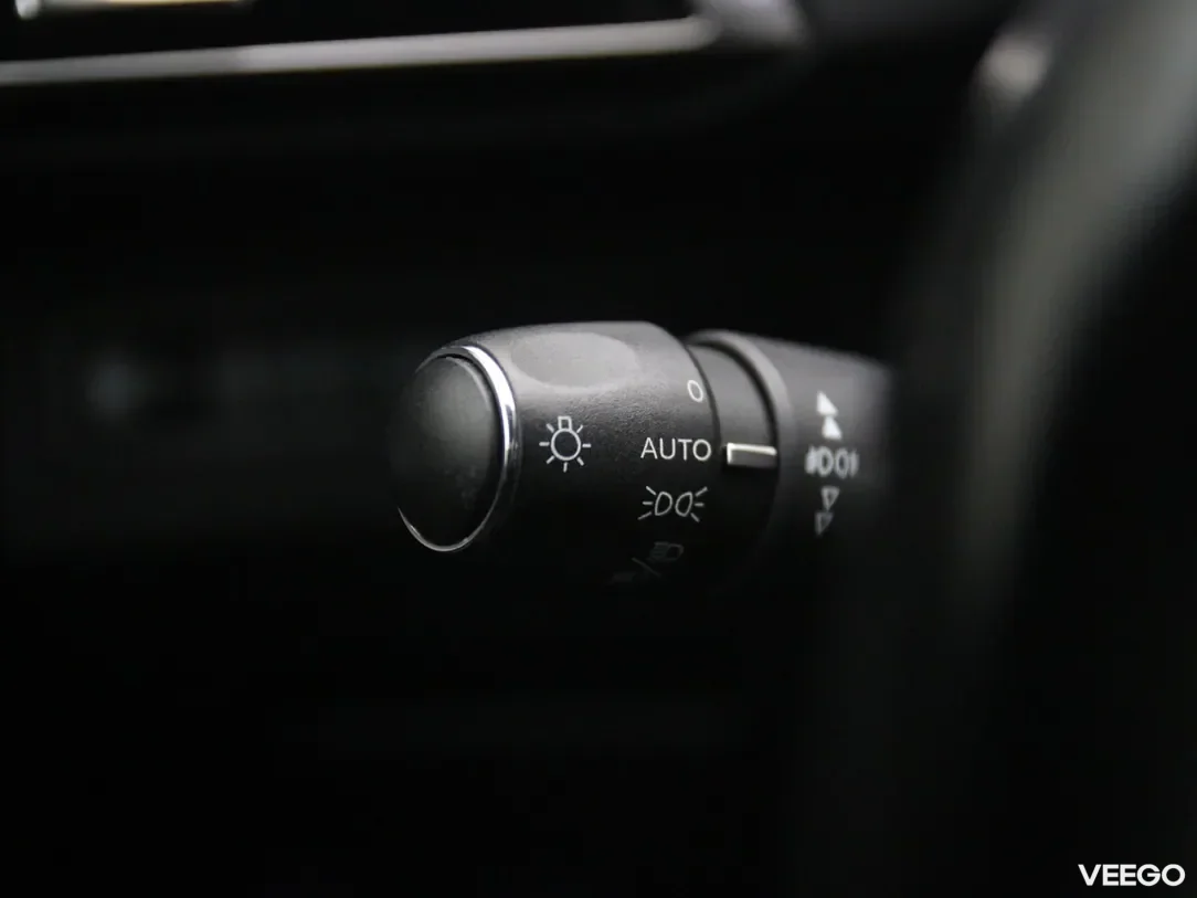 Peugeot 5008 1.5 96kW