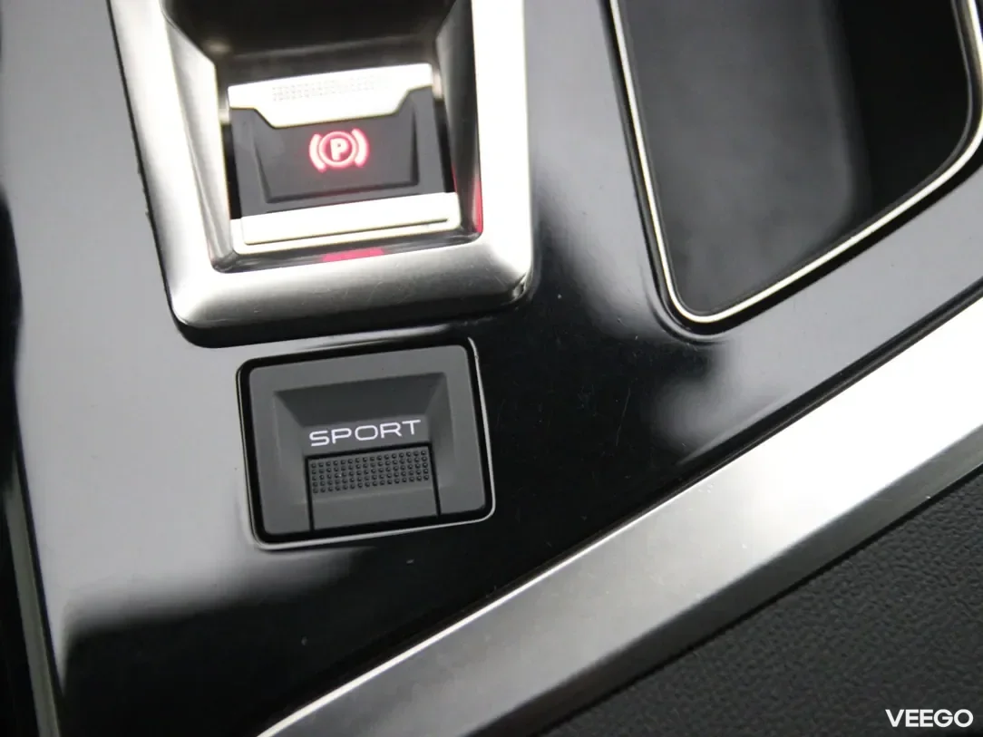 Peugeot 5008 1.5 96kW