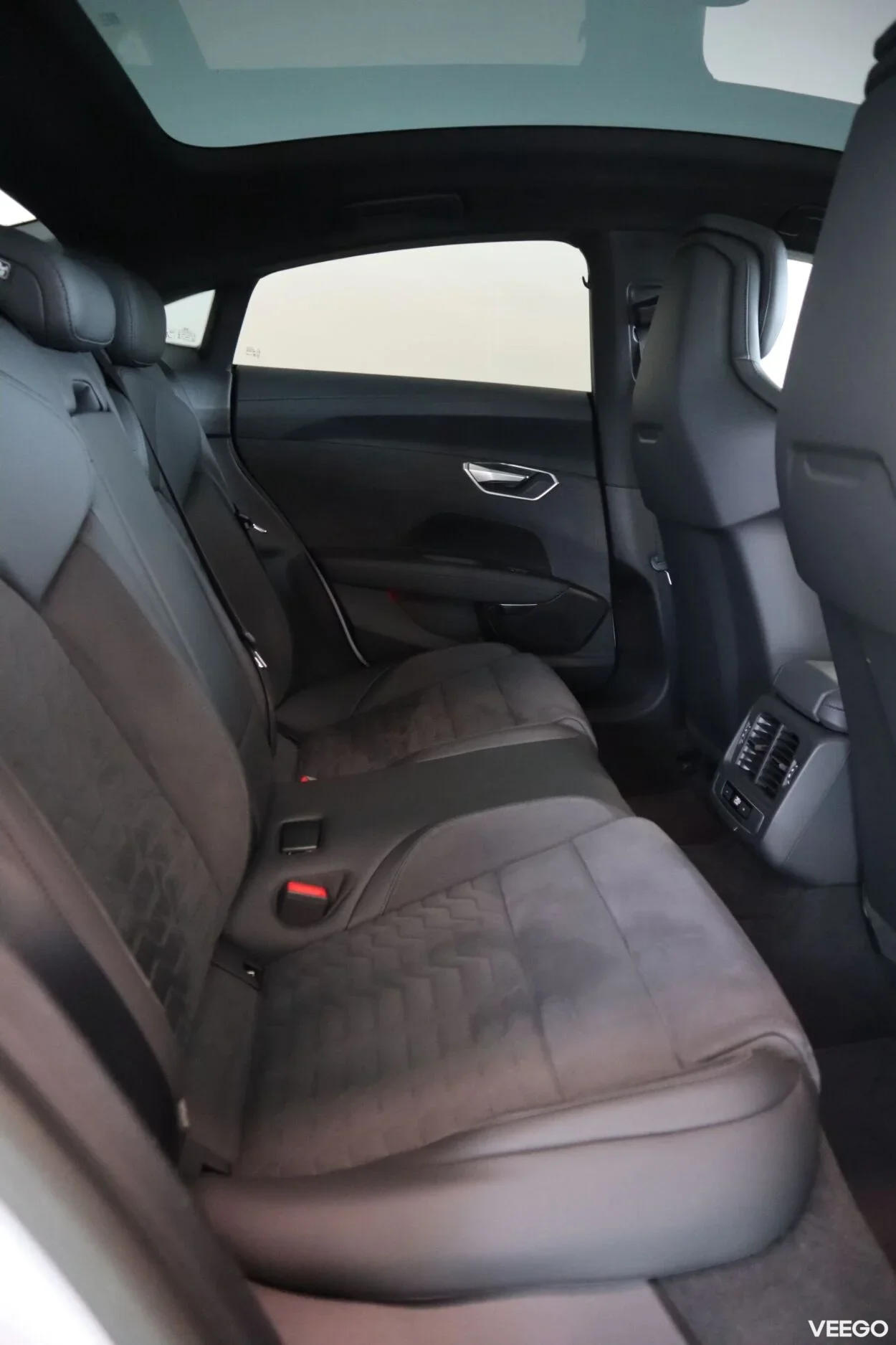 Audi e-tron GT 140kW