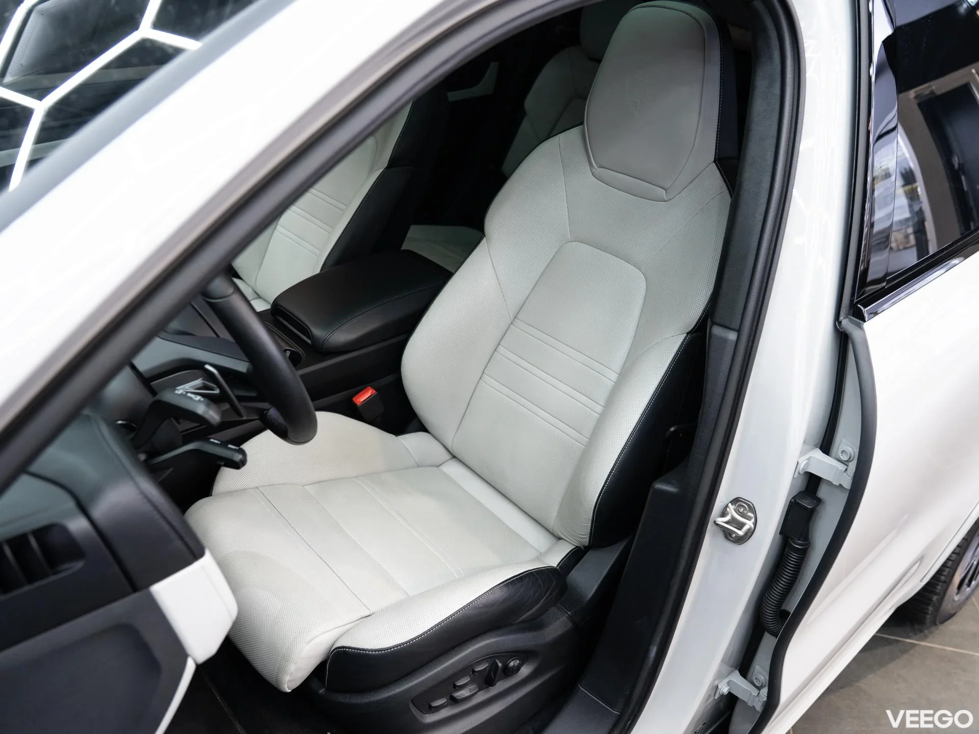 Porsche Cayenne 4.0 368kW