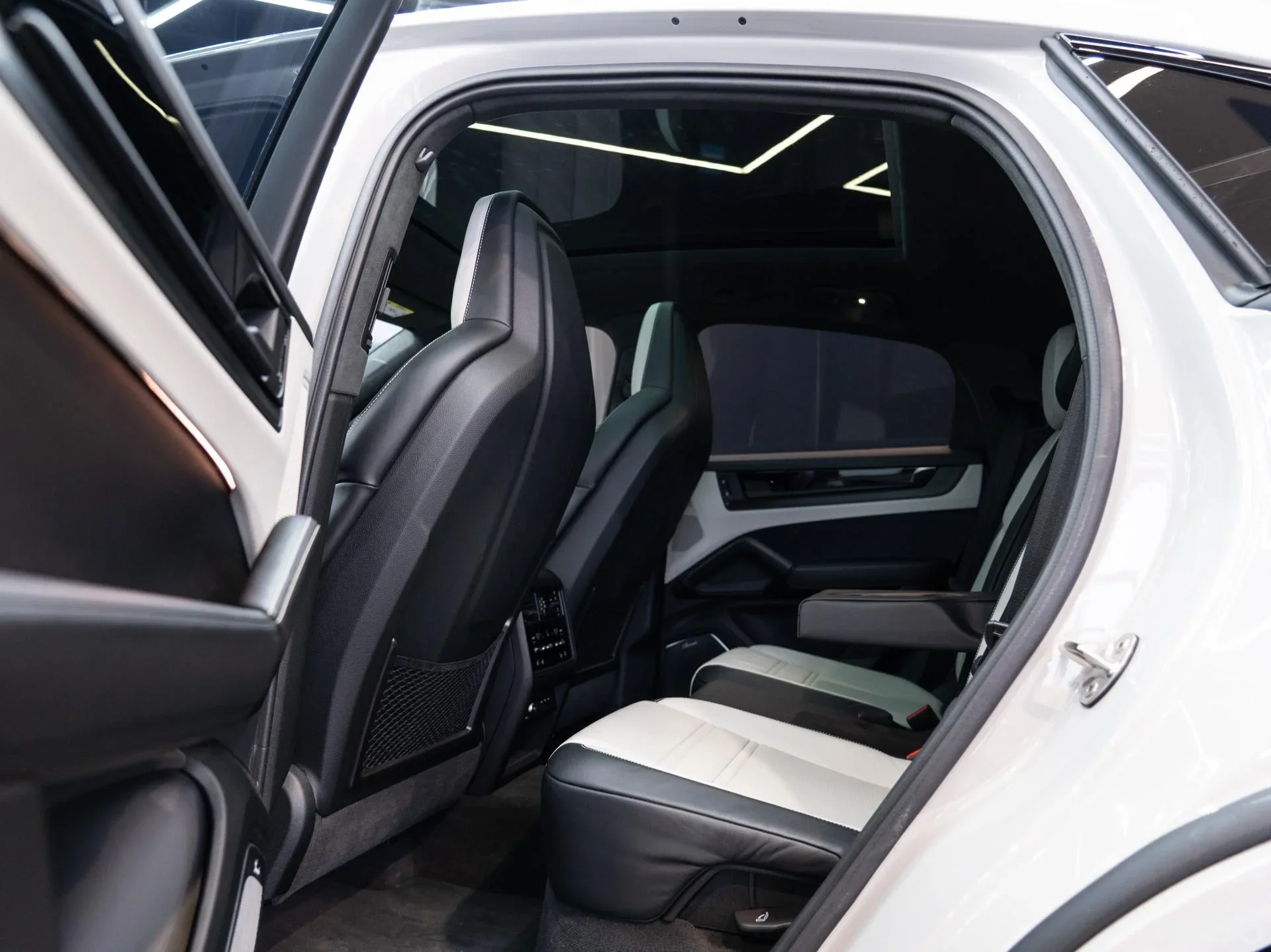 Porsche Cayenne 4.0 368kW