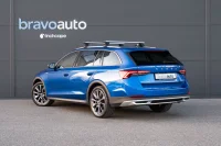 Skoda Octavia Combi Scout 4x4 2 147kW thumbnail