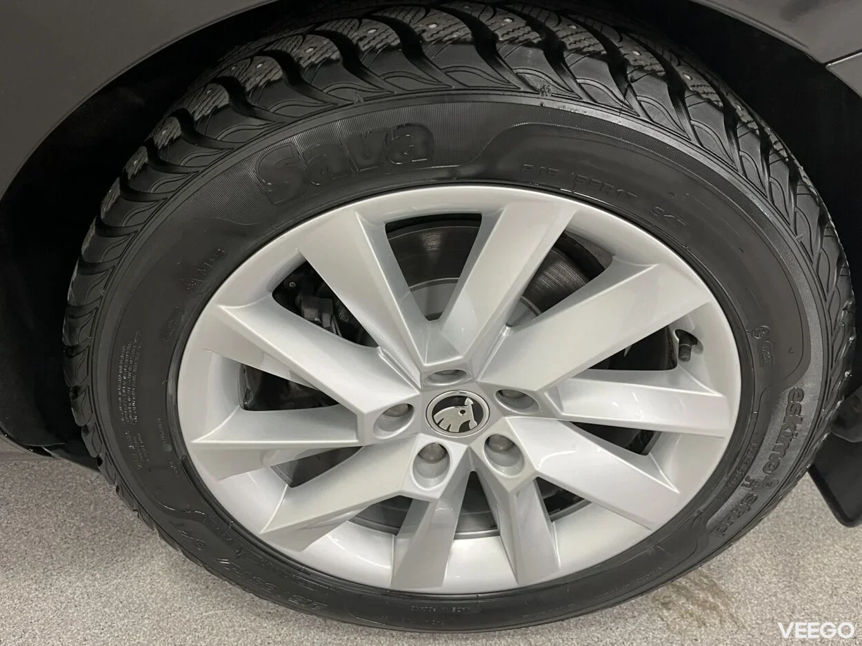 Skoda Superb Elegance FL 7-k  DSG 1.5 110kW