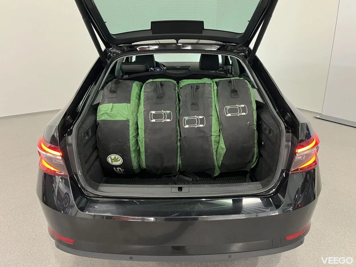 Skoda Superb Elegance FL 7-k  DSG 1.5 110kW