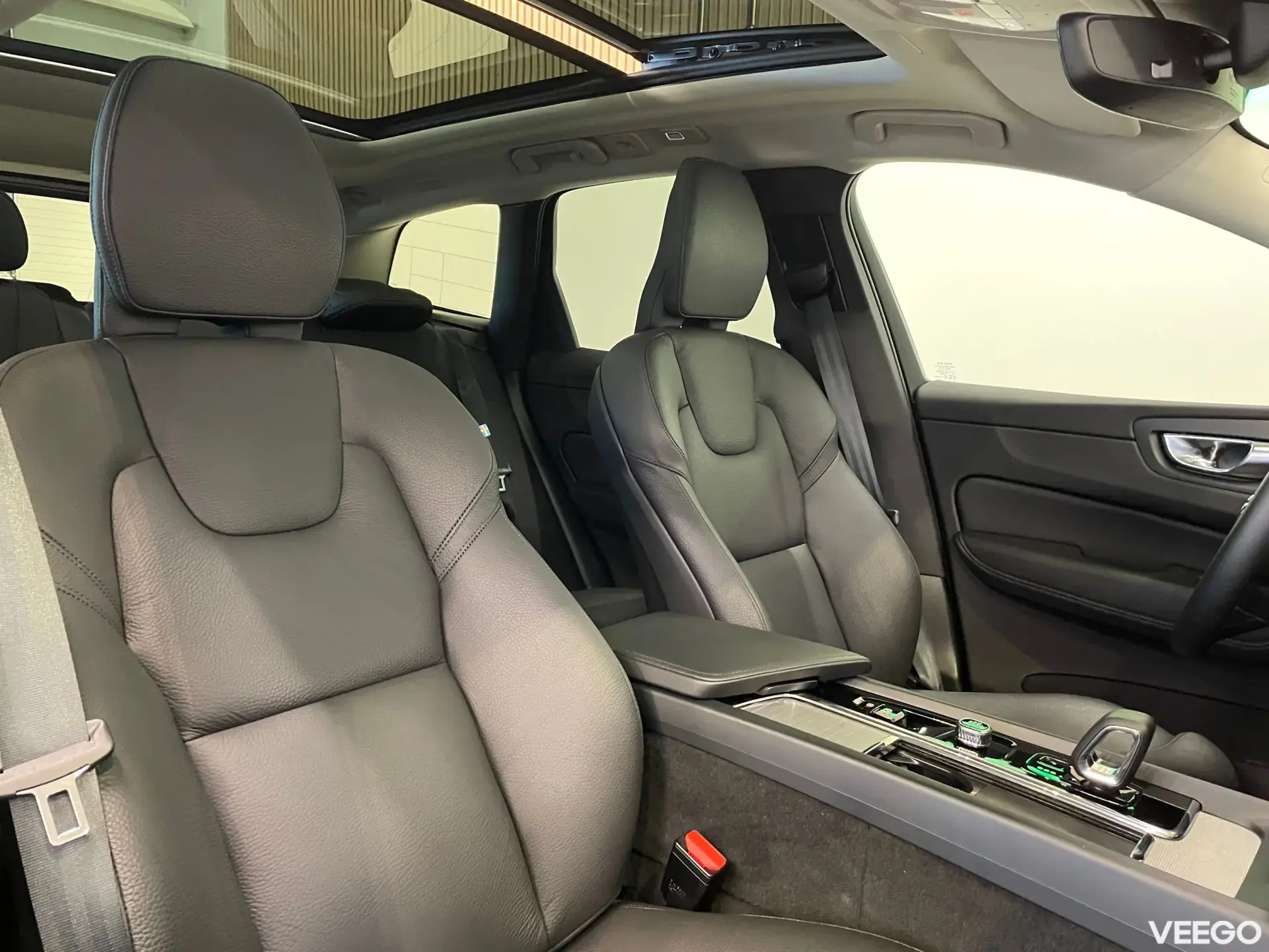 Volvo XC60 AWD PLUS DARK 335kW