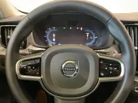 Volvo XC60 AWD PLUS DARK 335kW thumbnail